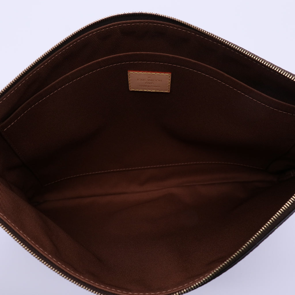 Louis Vuitton Monogram Etui Voyage MM clutch bag twins W21393