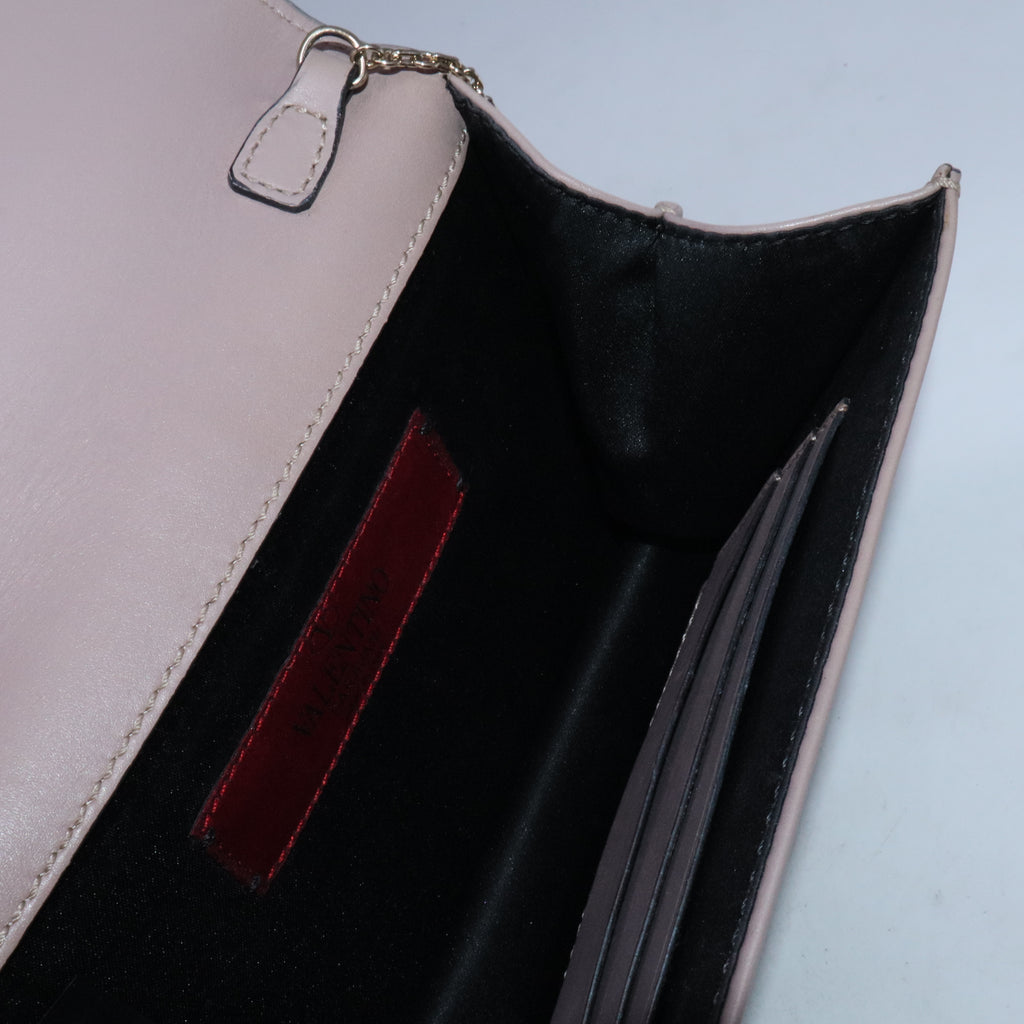 Beige Smooth Leather Rockstud Envelope Wristlet Clutch Bag B20807