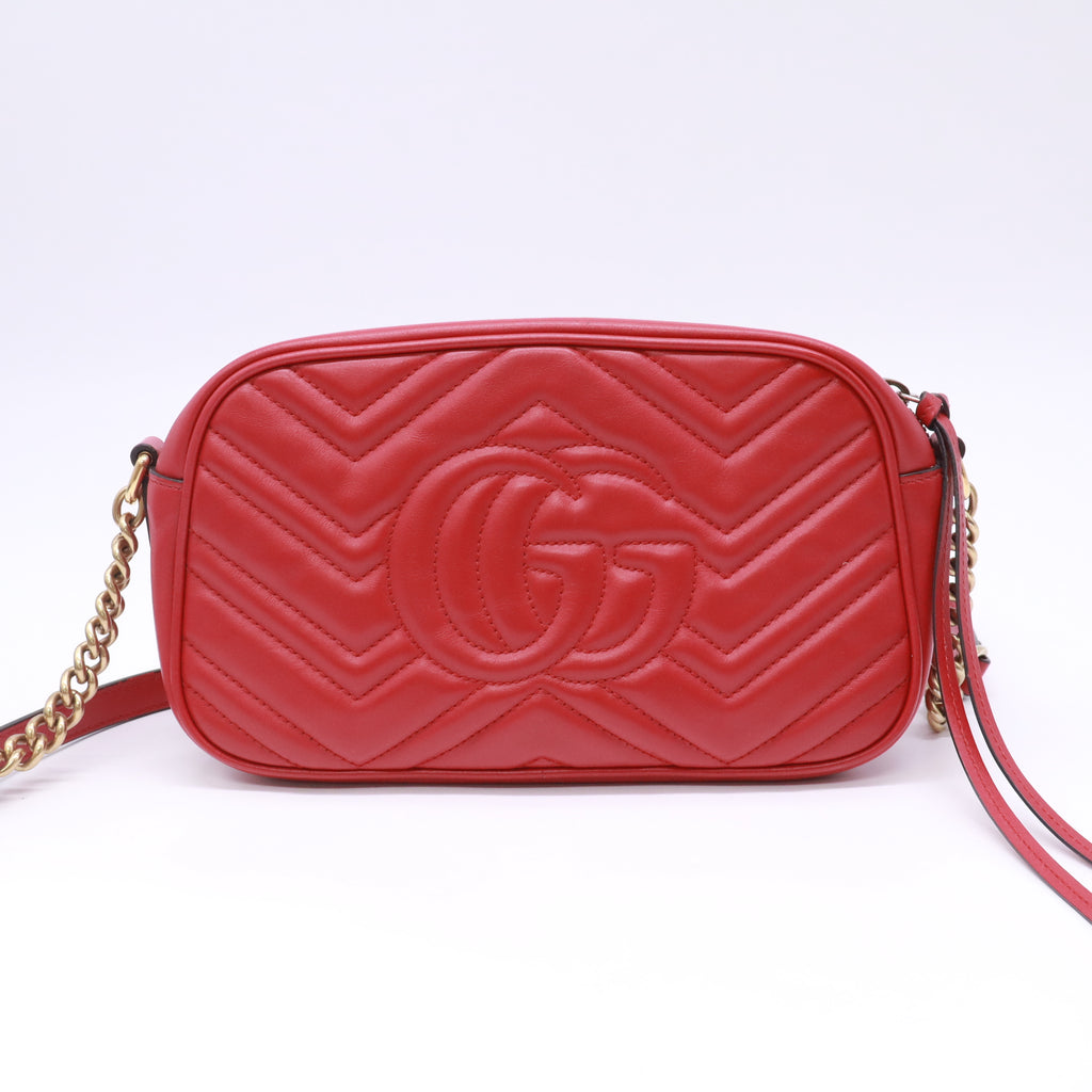 Calfskin Matelasse Small GG Marmont Chain Shoulder Bag Hibiscus Red B23593