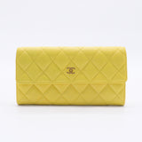 CC Gusset Flap Wallet Quilted Caviar Long