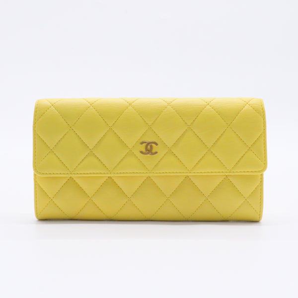 CC Gusset Flap Wallet Quilted Caviar Long