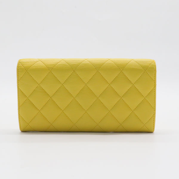 CC Gusset Flap Wallet Quilted Caviar Long