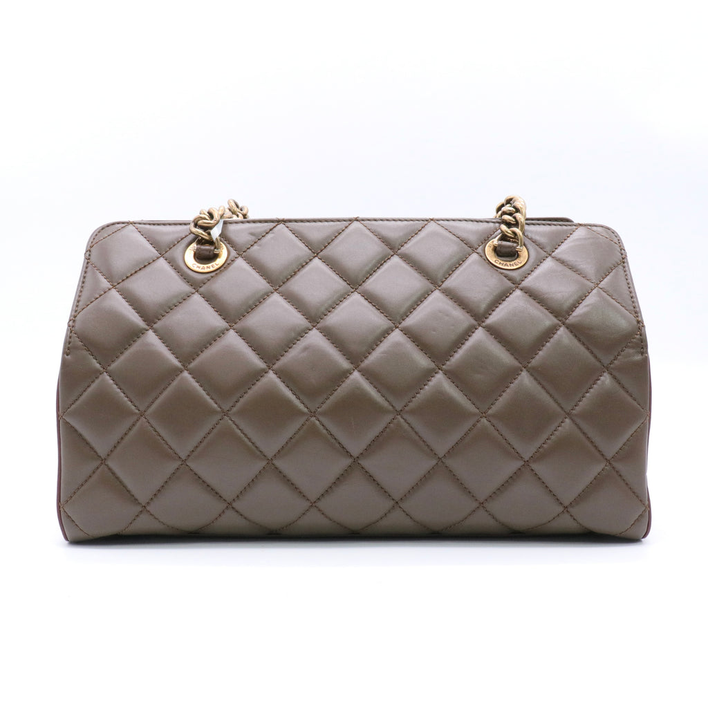 Calfskin Quilted Perfect Edge Tote Brown twins