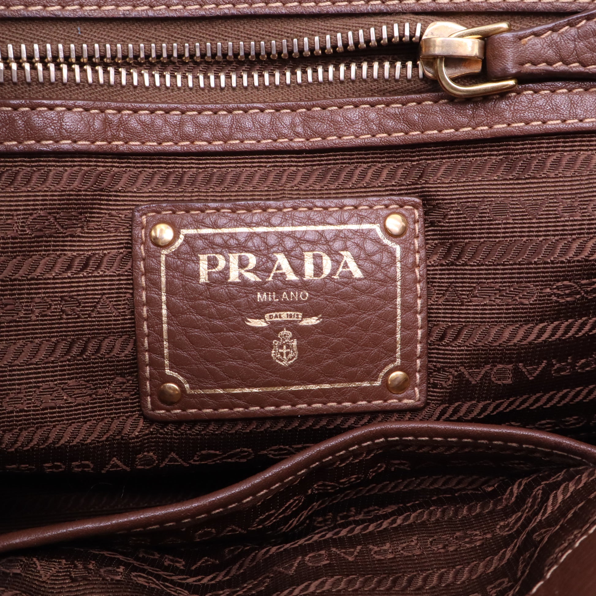 Prada Tessuto Nylon and Vitello Daino Leather Tote Bag B21368