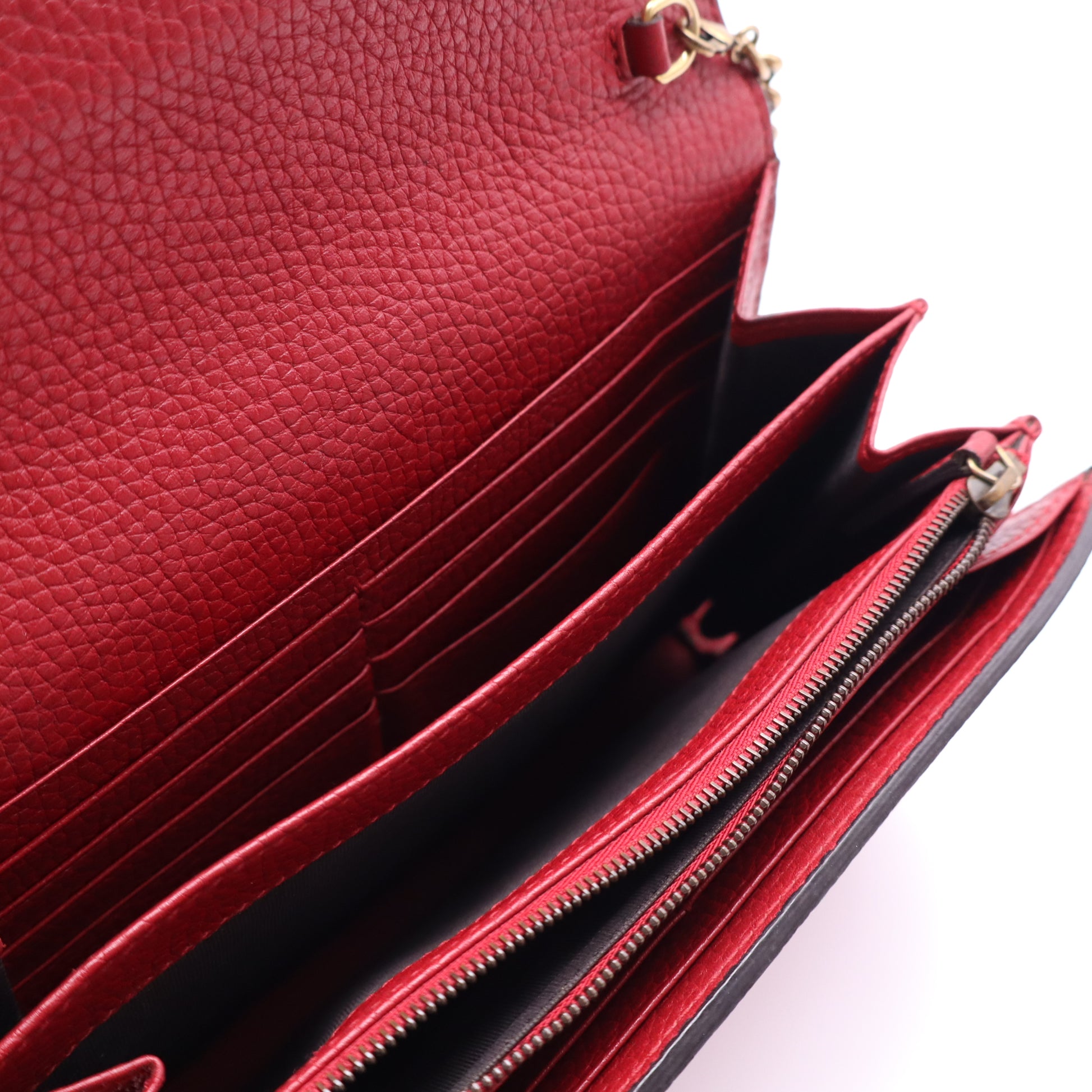 Gucci GG Marmont Leather Chain Wallet B22085