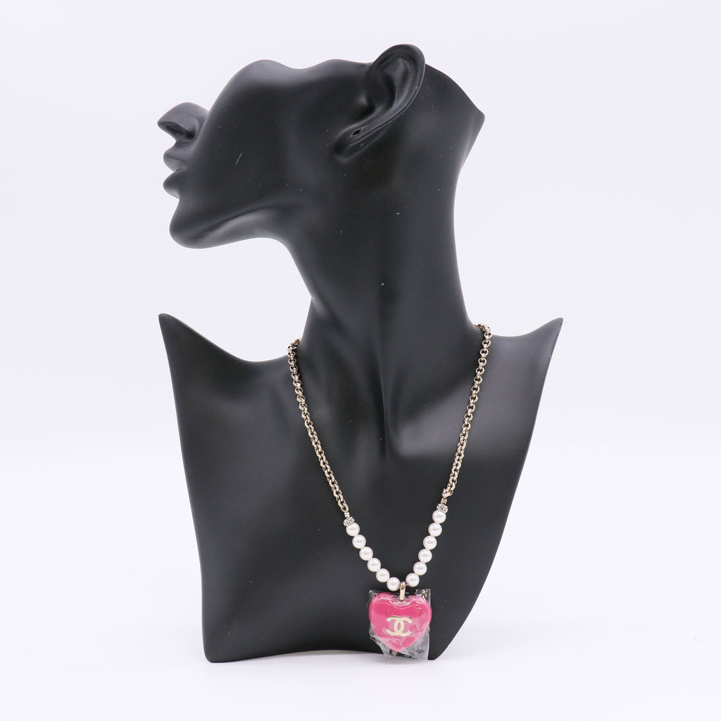 Chanel Resin Crystal Pearl Chain Heart CC Necklace Pink Gold twins LDJ4876