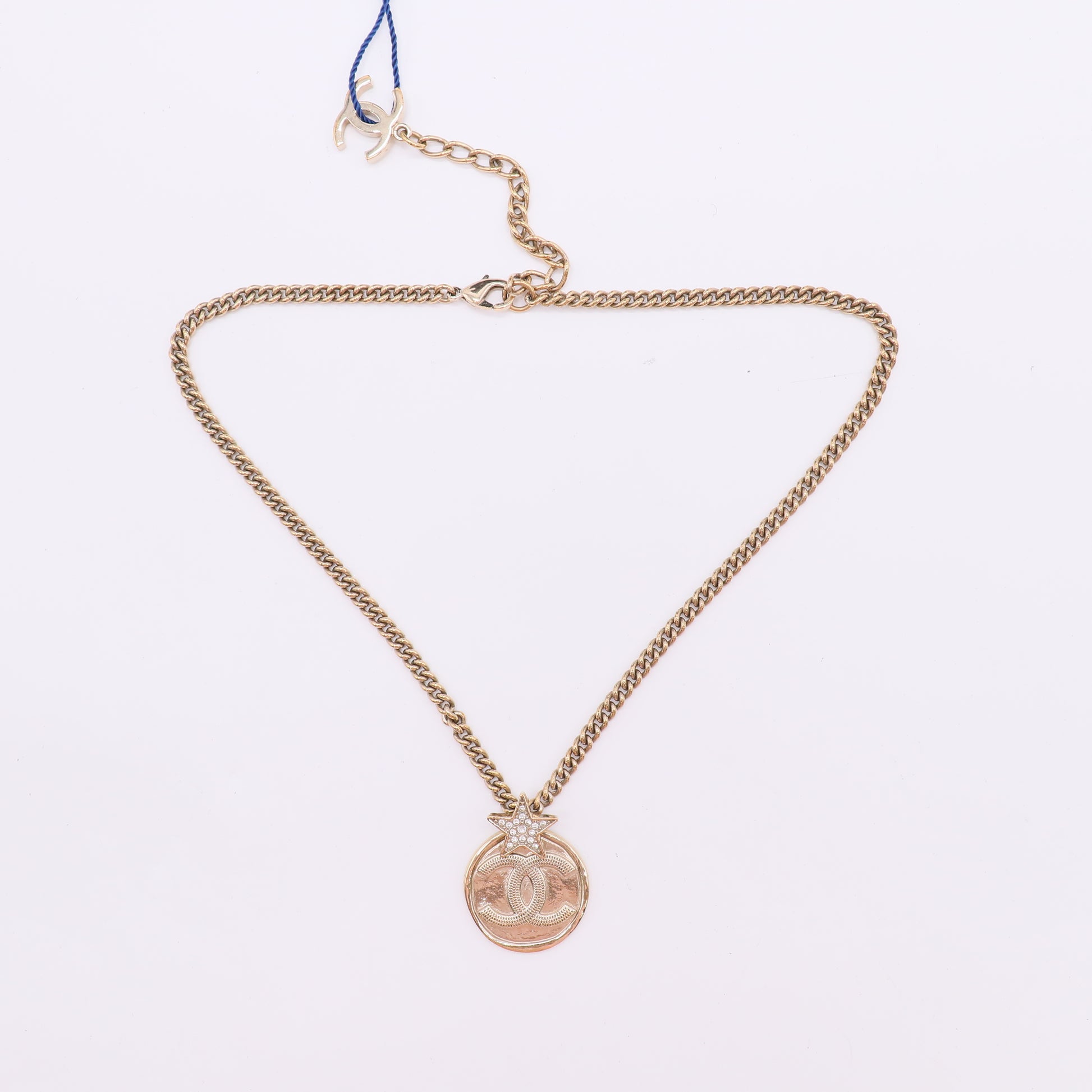Chanel Pearl CC Round Pendant Necklace Gold twins LDJ4875