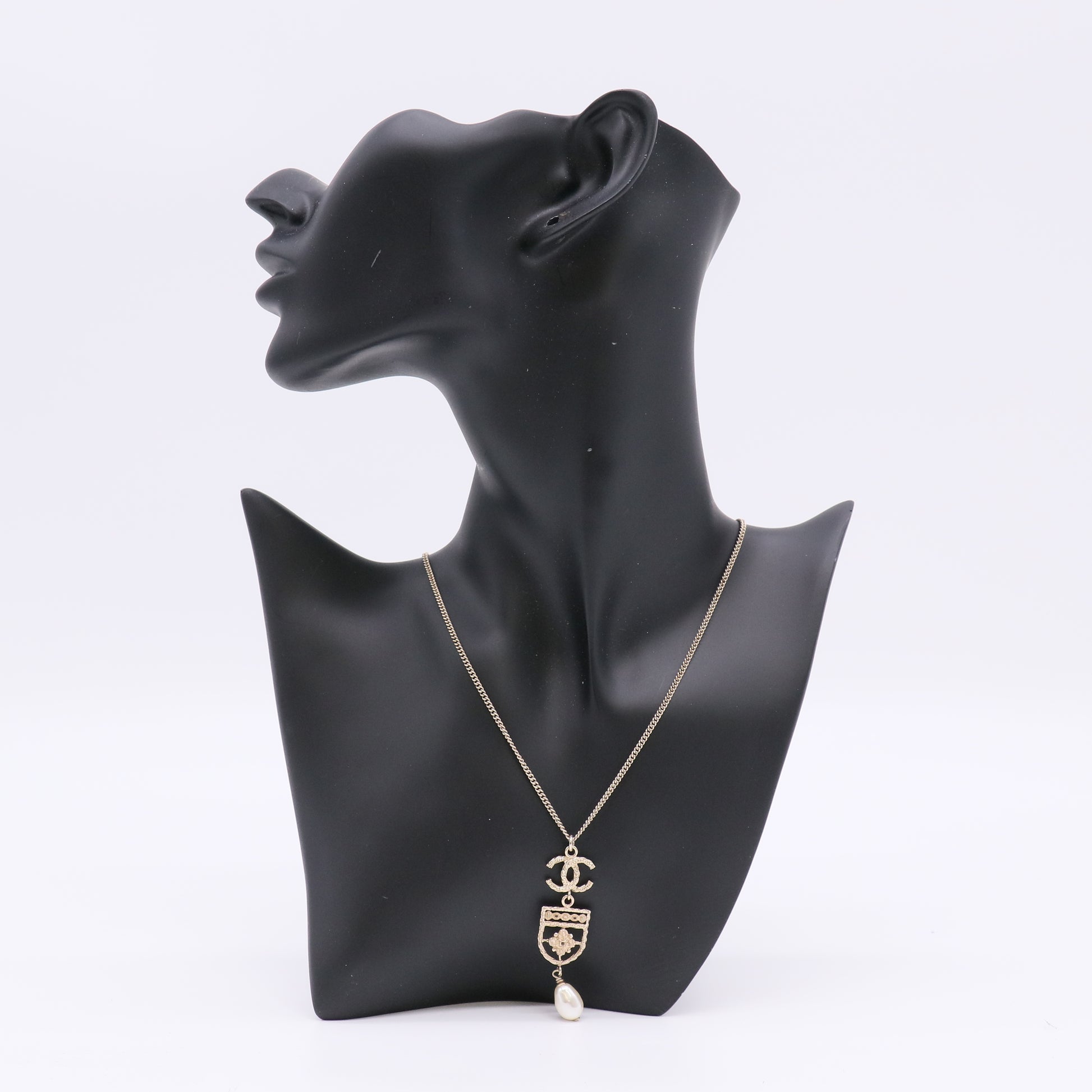 Chanel Pearl Crystal CC Chain Necklace Gold twins LDJ4878