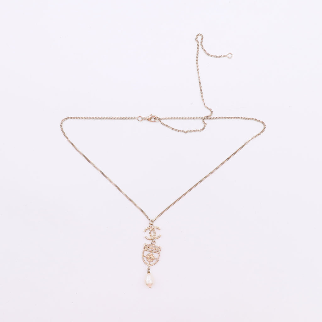 Chanel Pearl Crystal CC Chain Necklace Gold twins LDJ4878