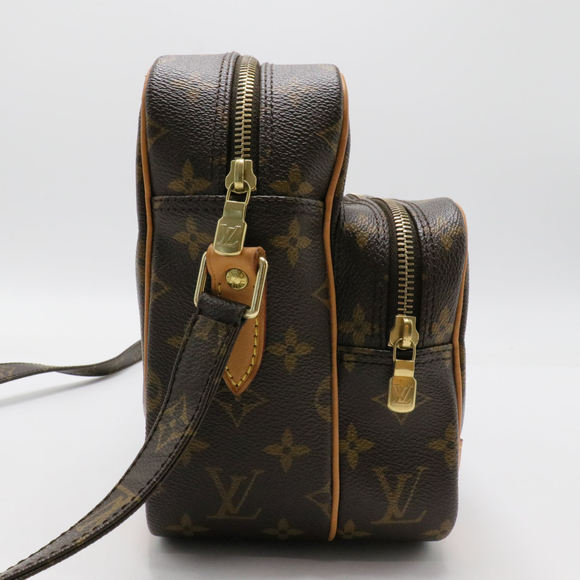 Nil Messenger Bag Monogram Canvas 28