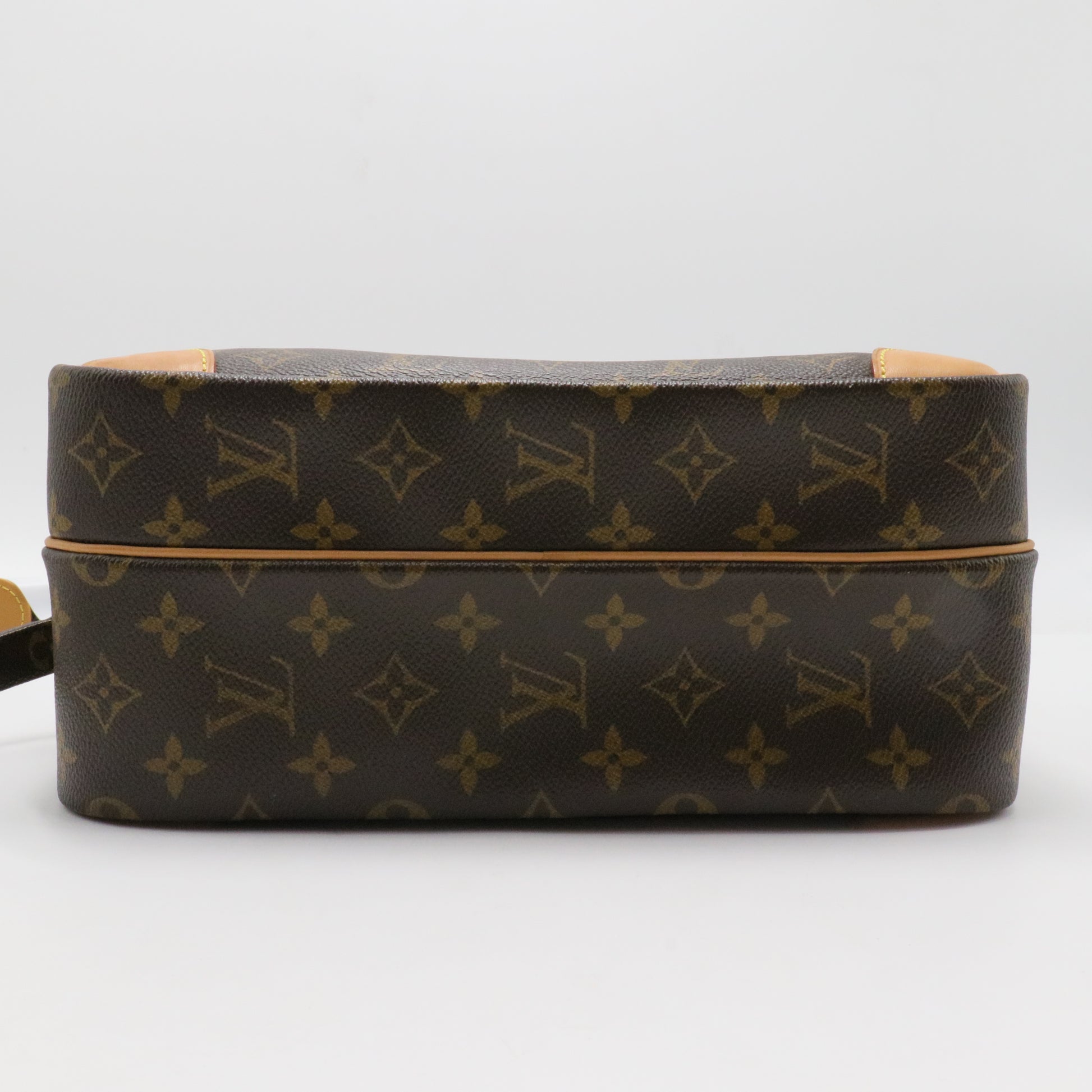 Nil Messenger Bag Monogram Canvas 28