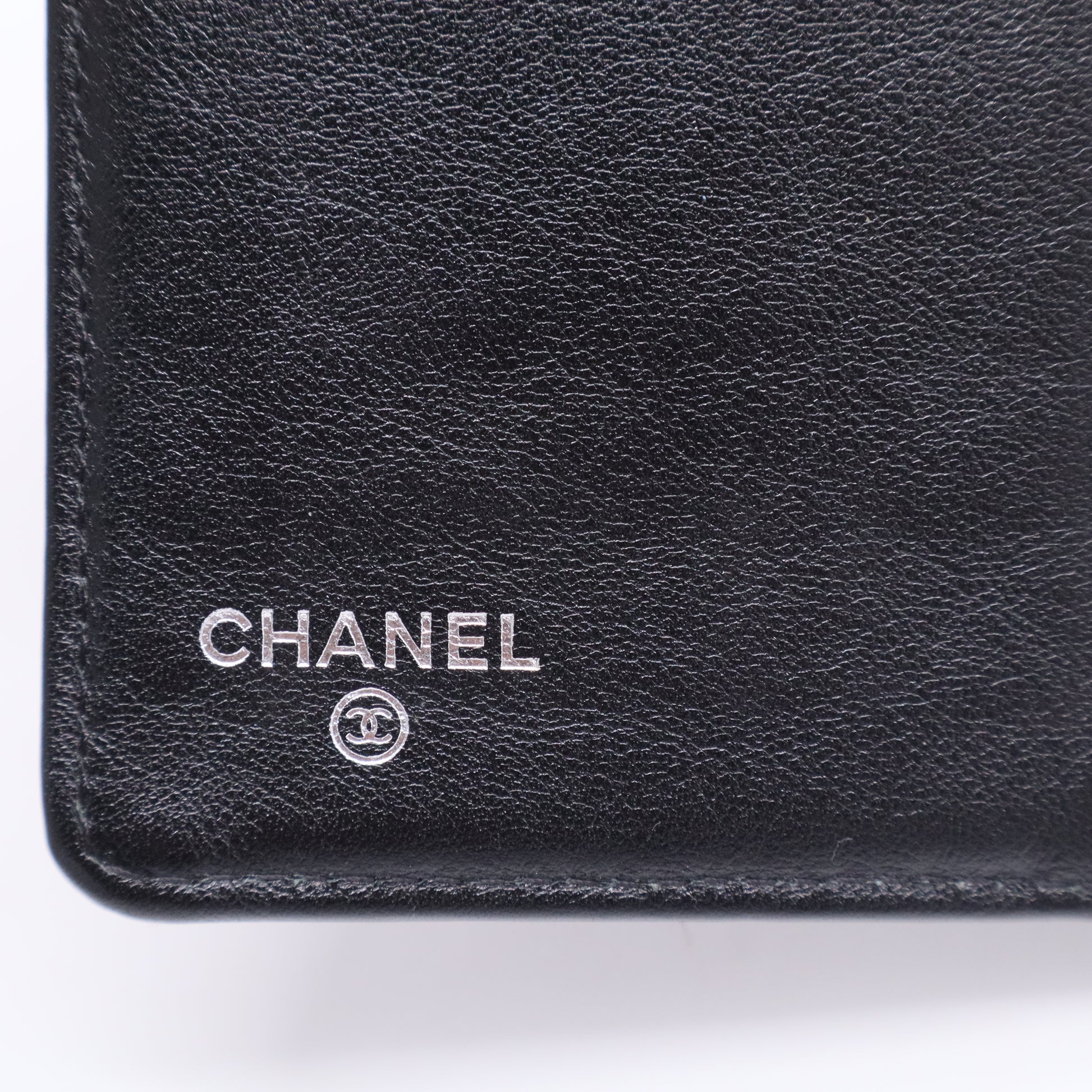 Patent Calfskin Quilted Yen Wallet Black