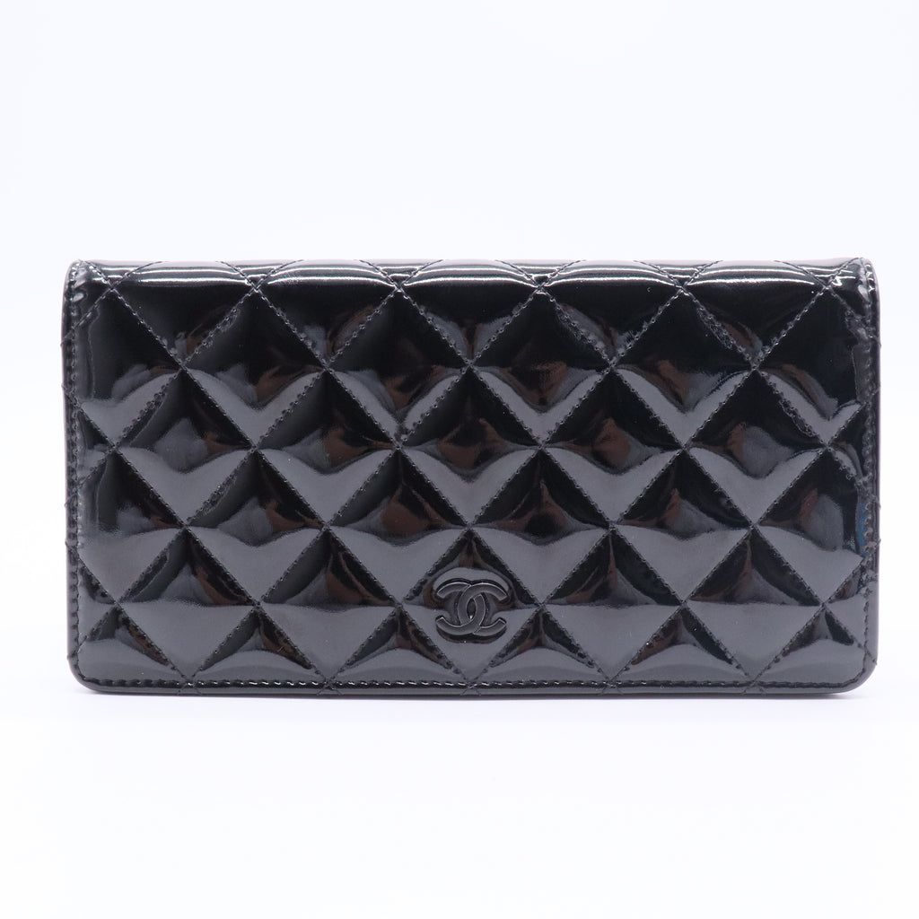 Patent Calfskin Quilted Yen Wallet Black