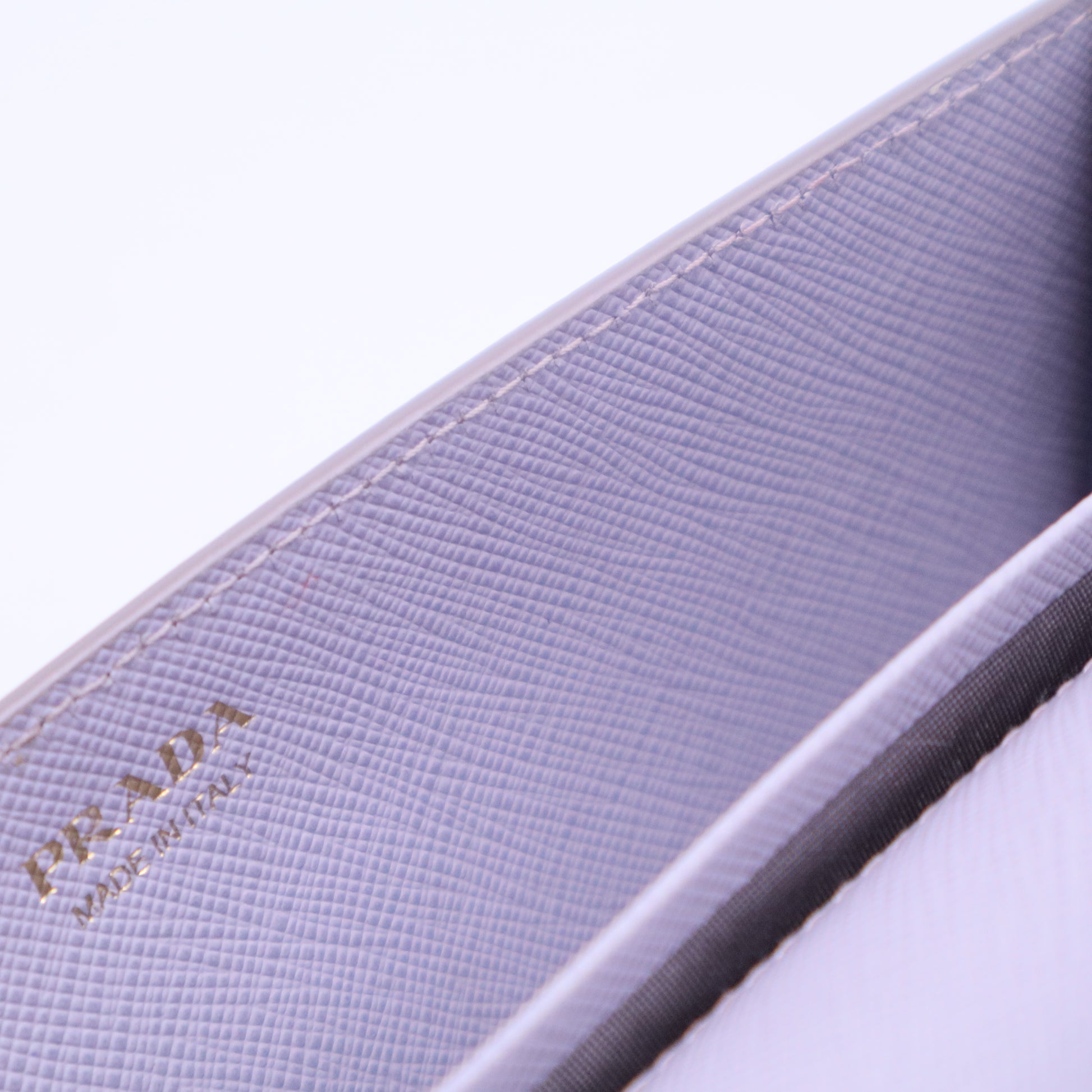 Wallet on Chain Saffiano Leather B20813