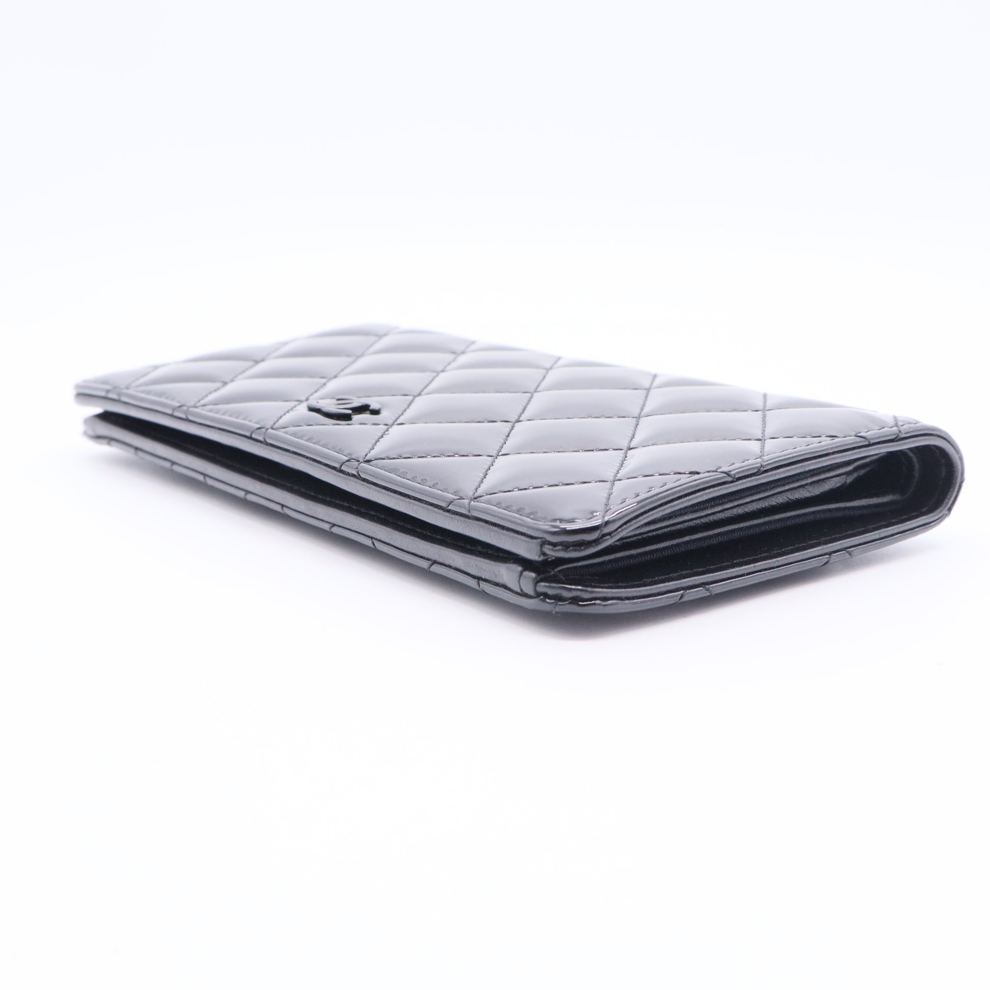 Patent Calfskin Quilted Yen Wallet Black