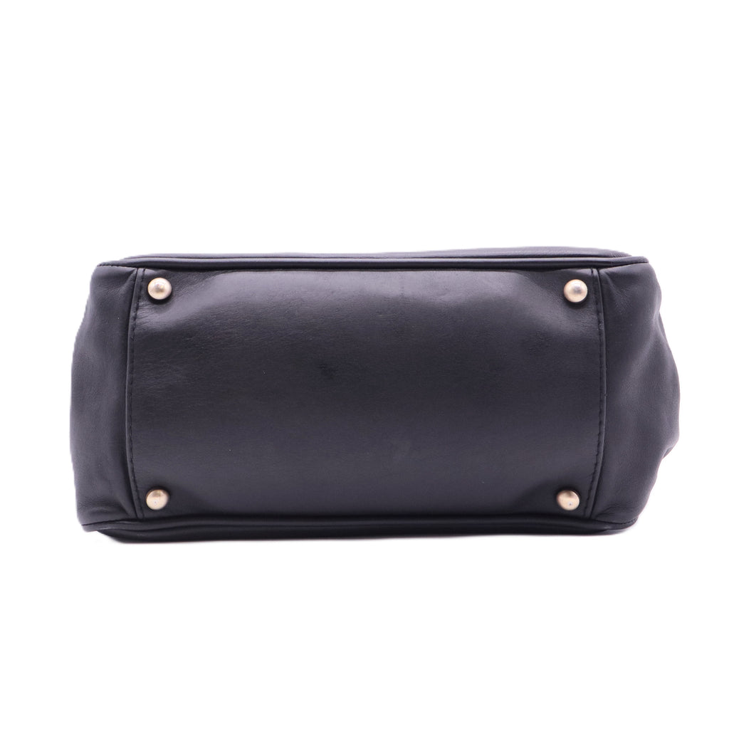 Lambskin Camellia Tote Black