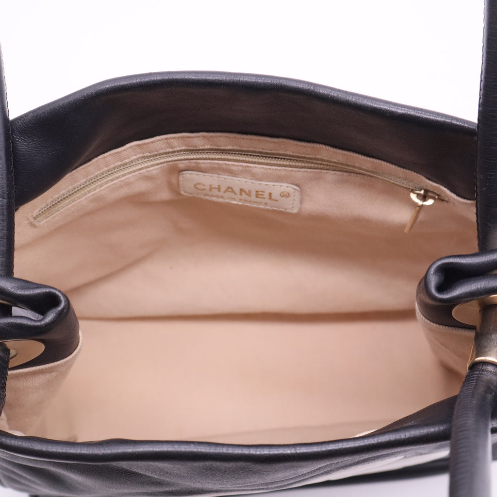 Lambskin Camellia Tote Black