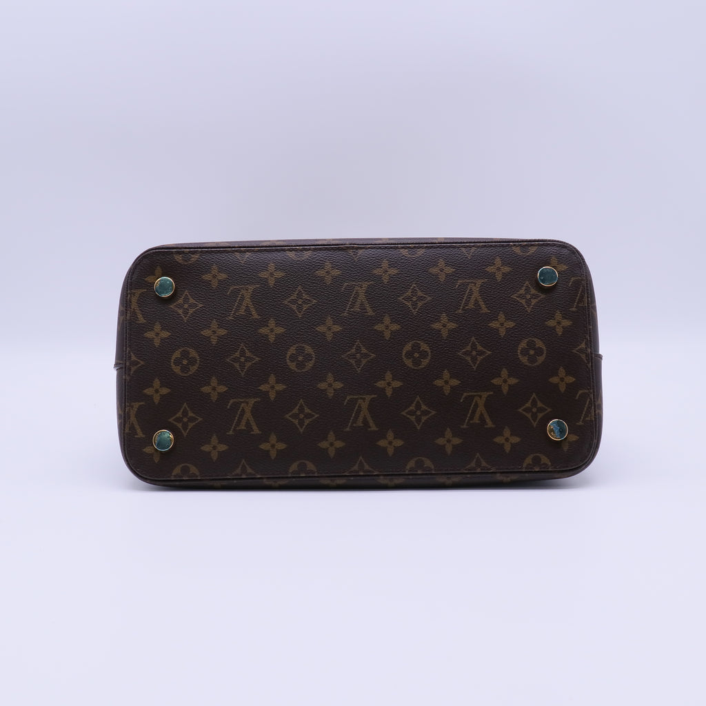 Louis Vuitton Monogram Canvas Lockit MM Bag B22047