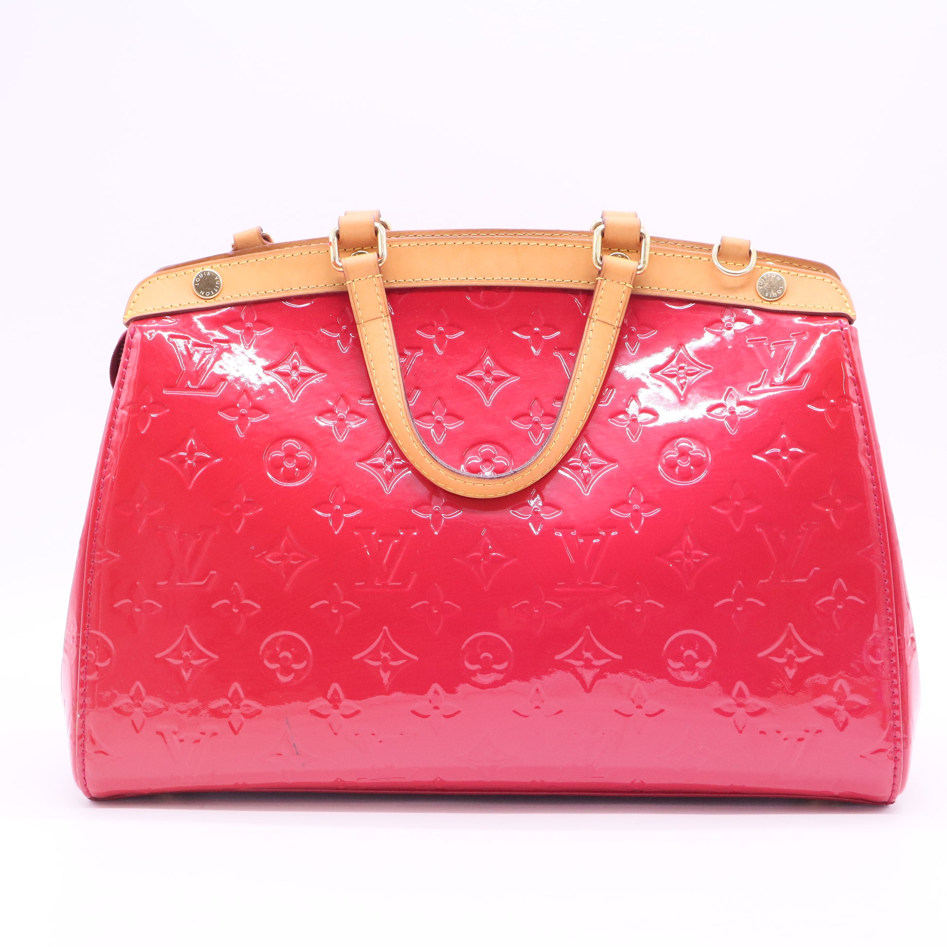 Monogram Vernis Brea MM