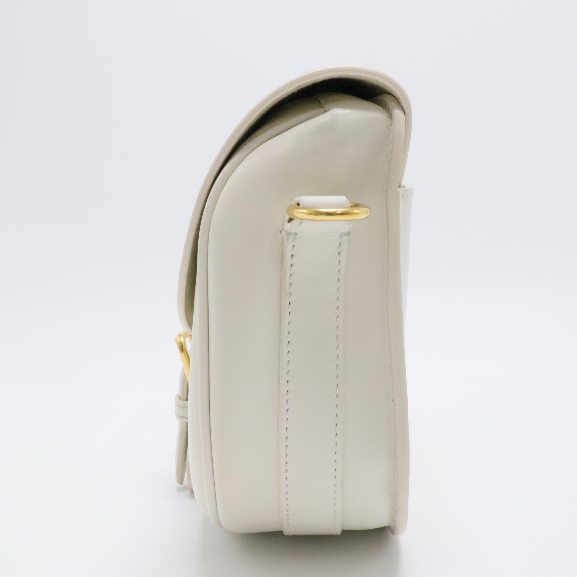 Box Calfskin Medium Bobby Flap Latte