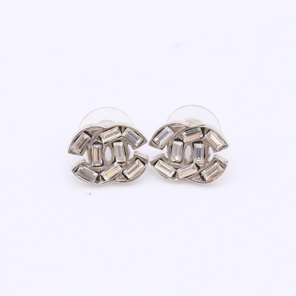 Chanel CC Logol Baguette Clip On Earrings Silvery Metal W22986