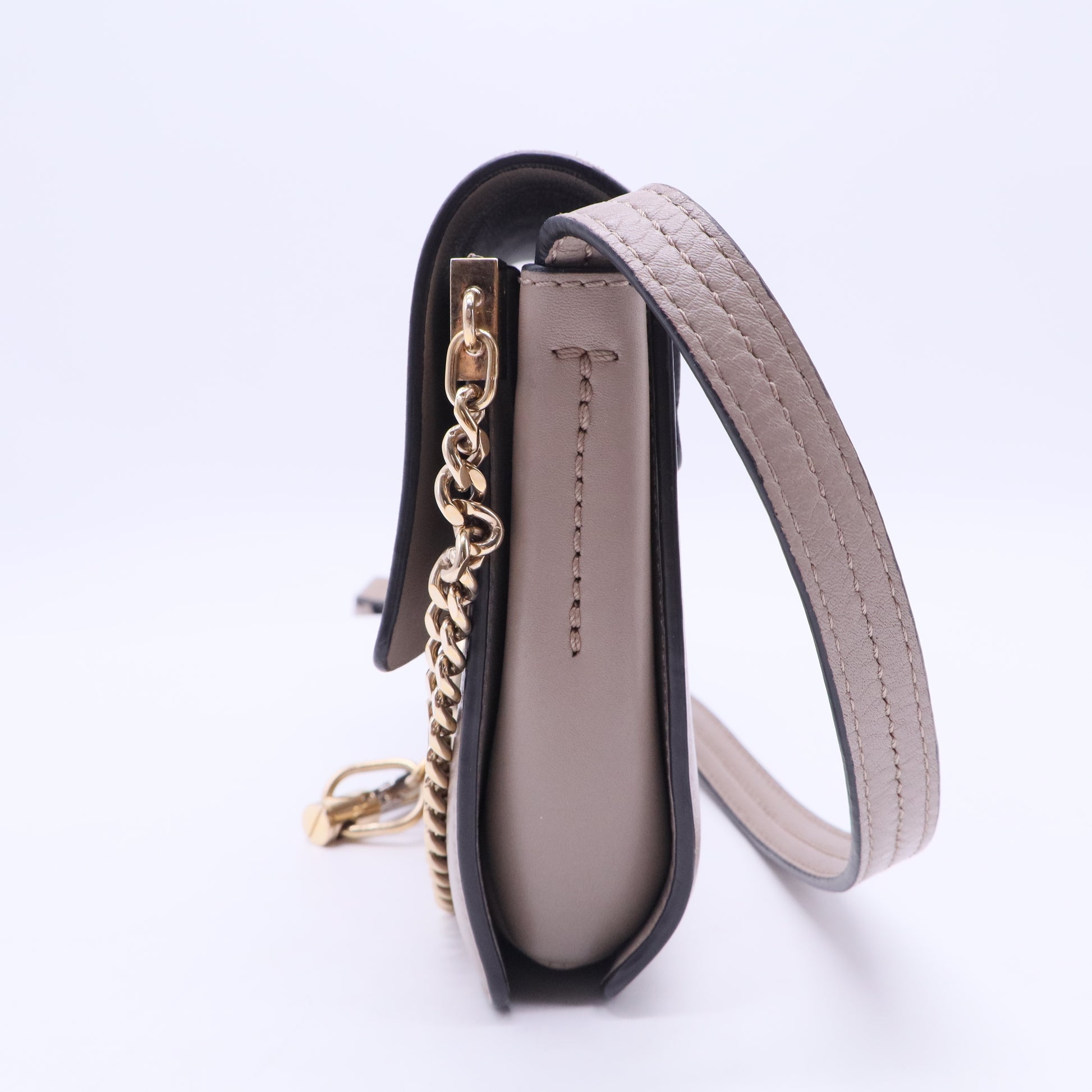 Leather Crossbody Bag B12419