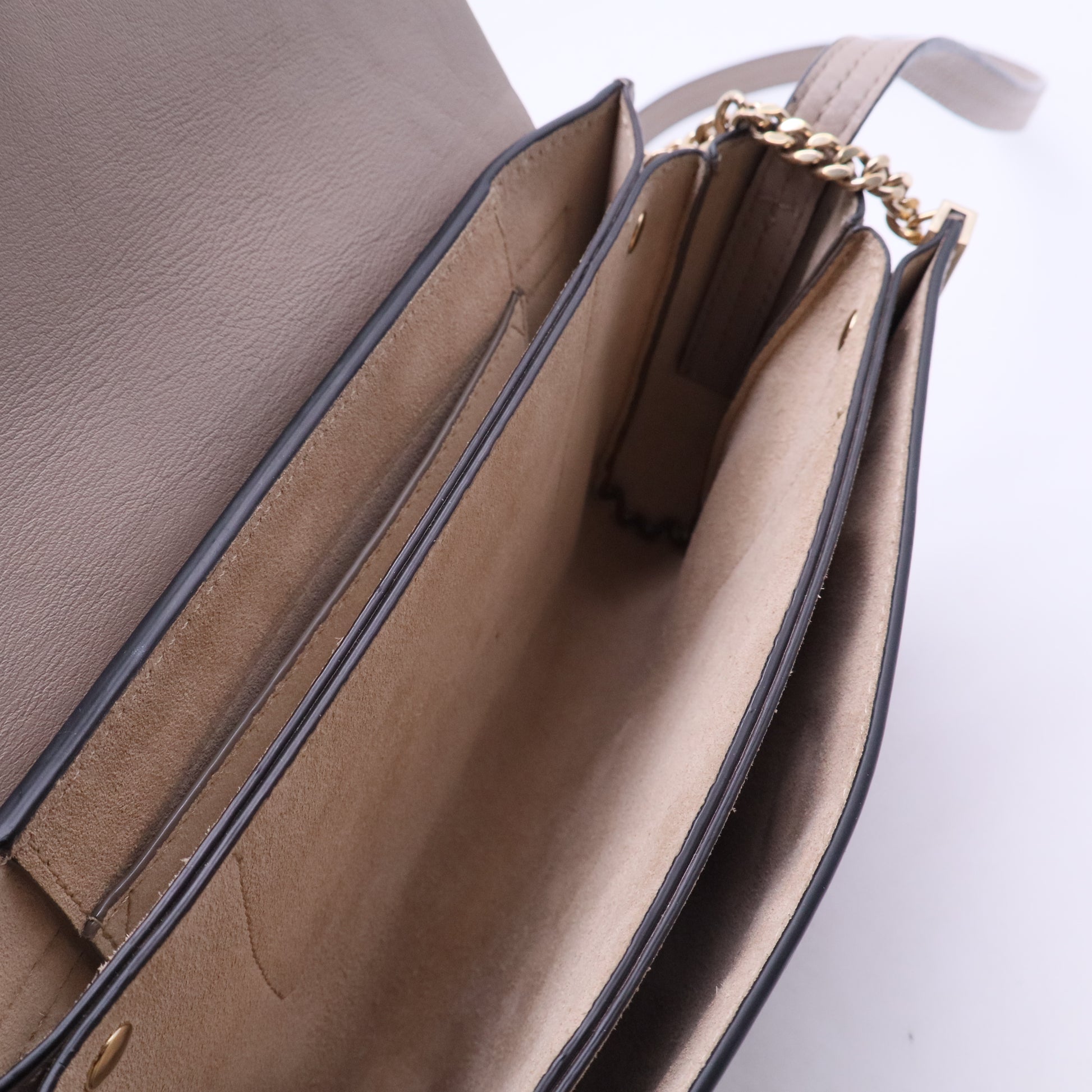 Leather Crossbody Bag B12419