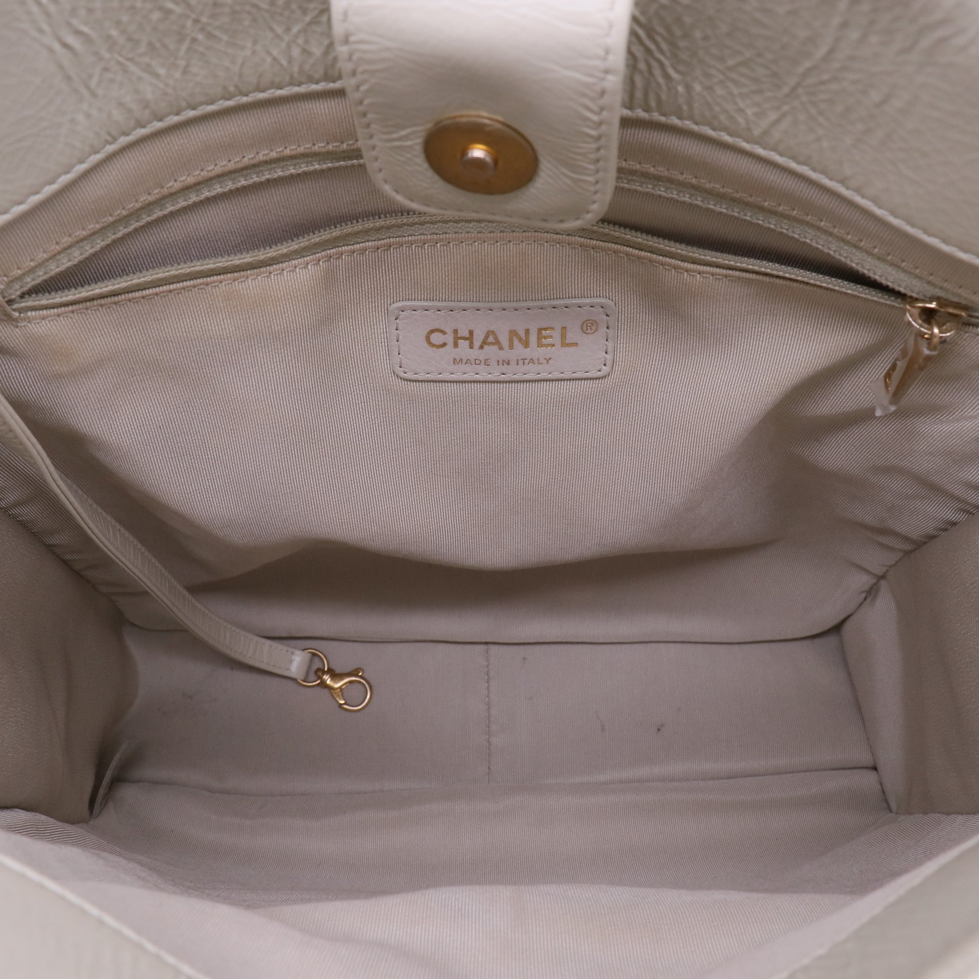 Chanel White calfskin shopping tote bag Twins LDJ4035