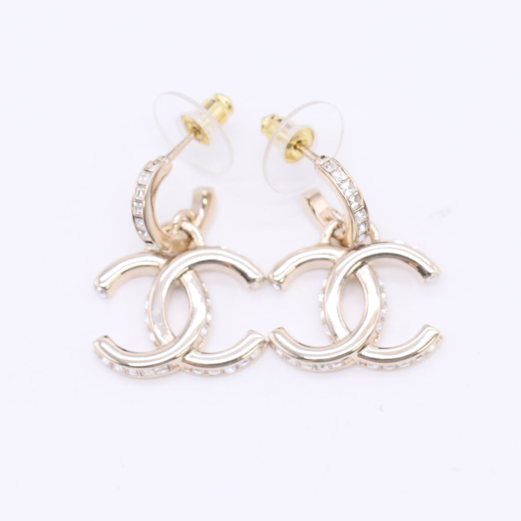 Chanel Gold CC Dangle Earrings W22978