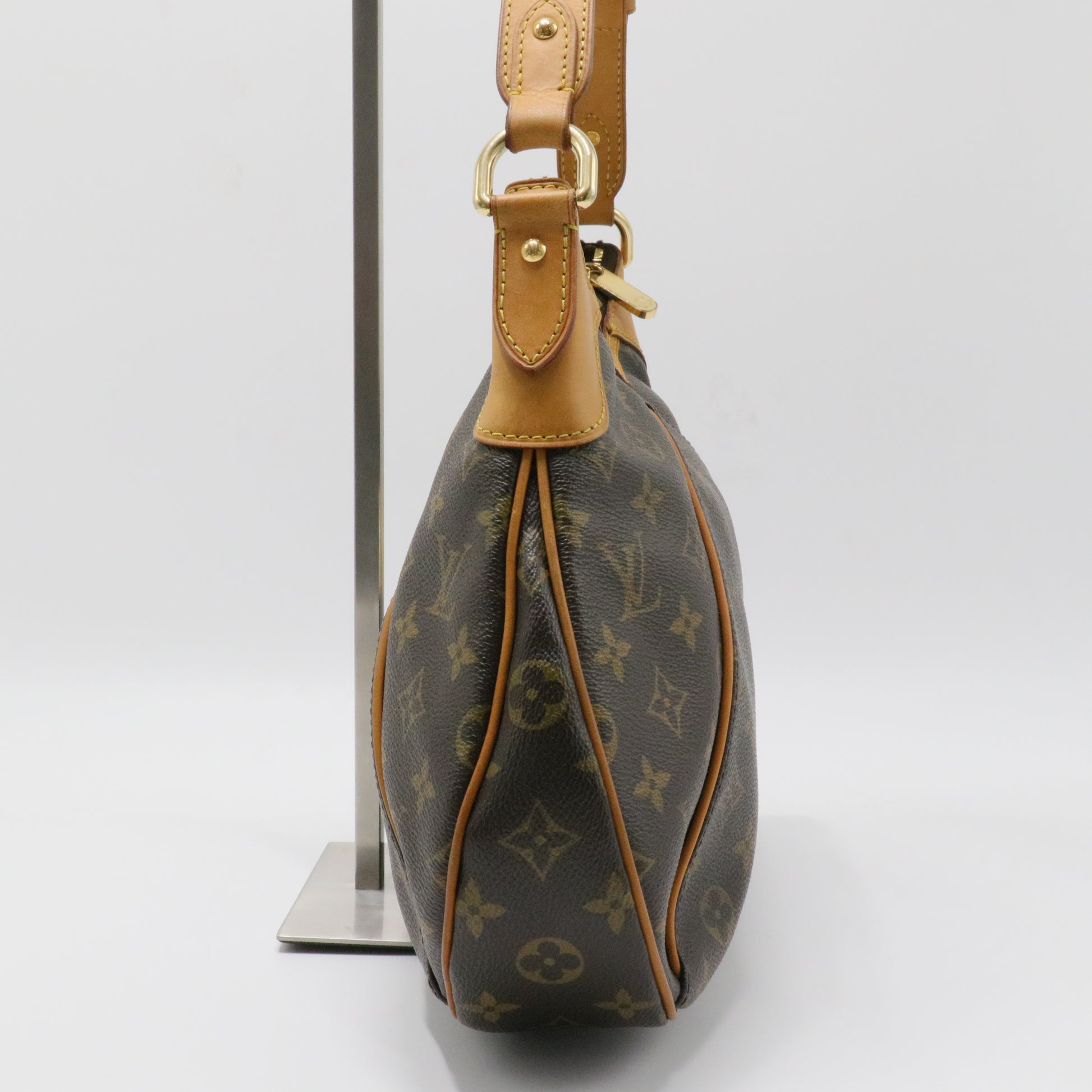 Thames Handbag Monogram Canvas PM
