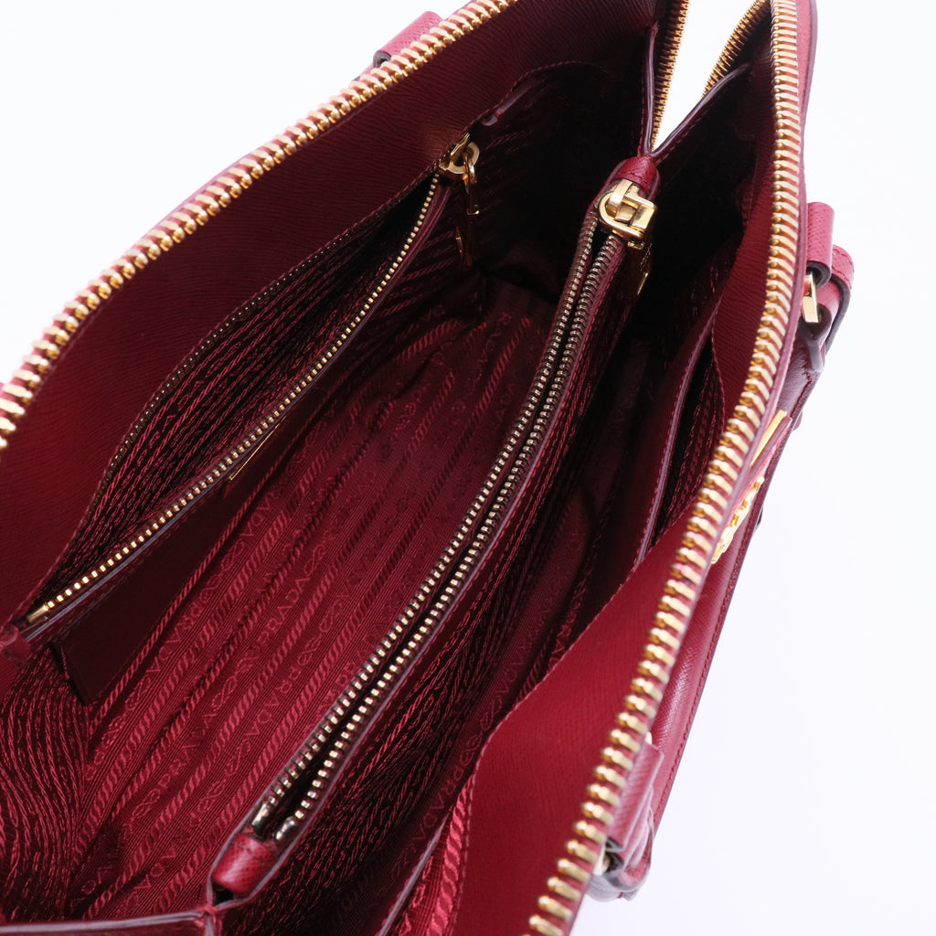 Triangle Logo Plate Saffiano Handbag Twins B21874
