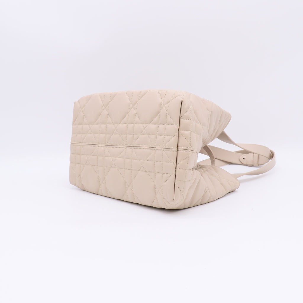 Medium Dior Toujours Bag Light Beige Macrocannage Calfskin twins LDJ4856