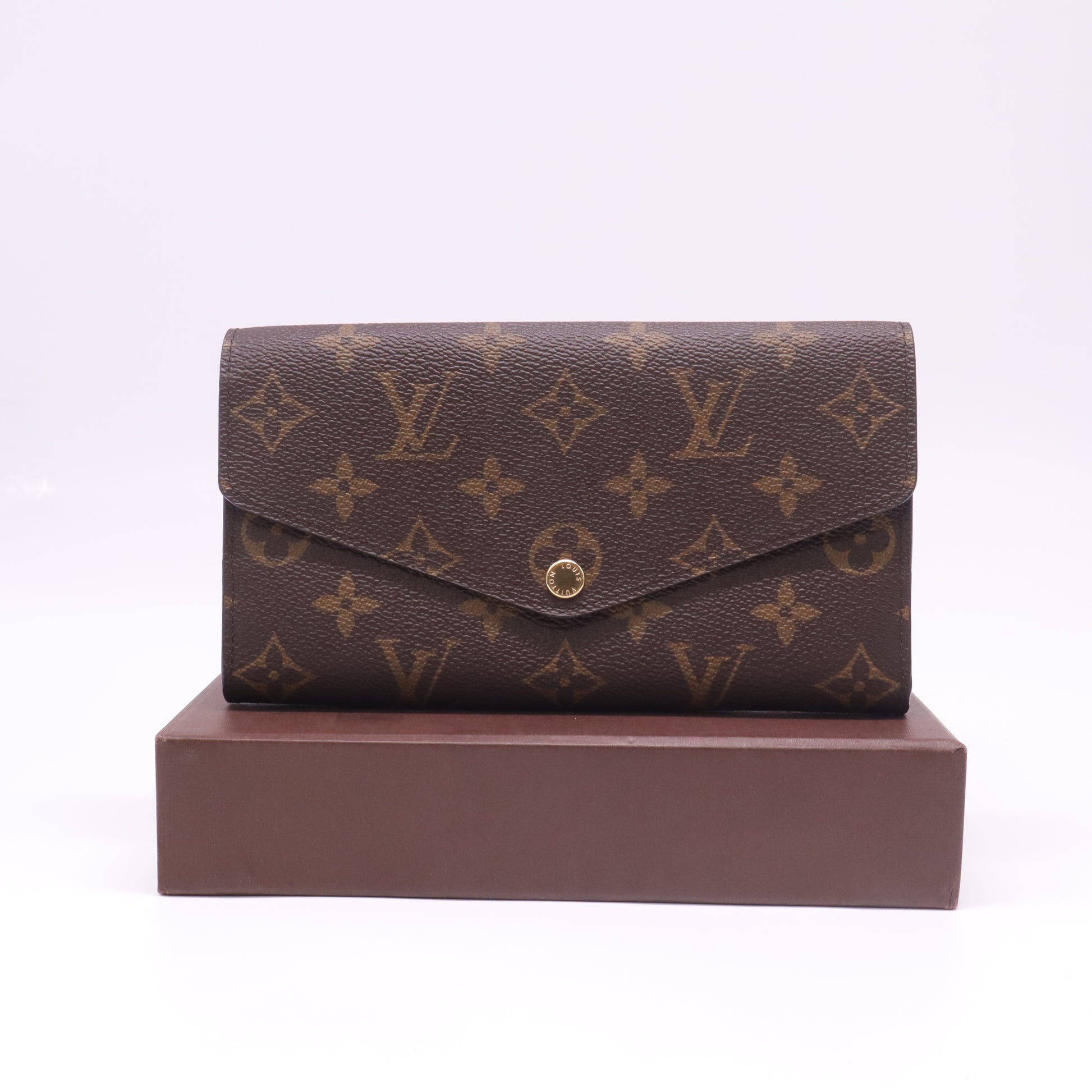 Louis Vuitton Monogram Sarah Wallet W22421