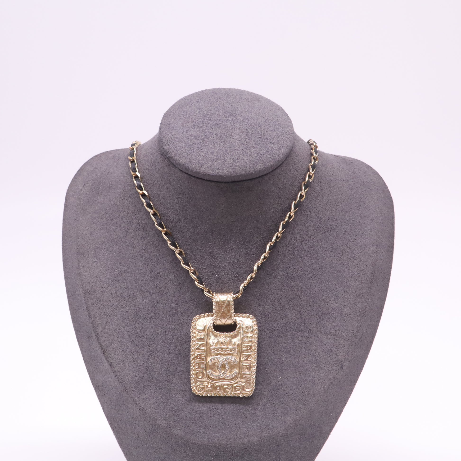 Chanel ID Tag Charm Necklace Gold twins LDJ4900