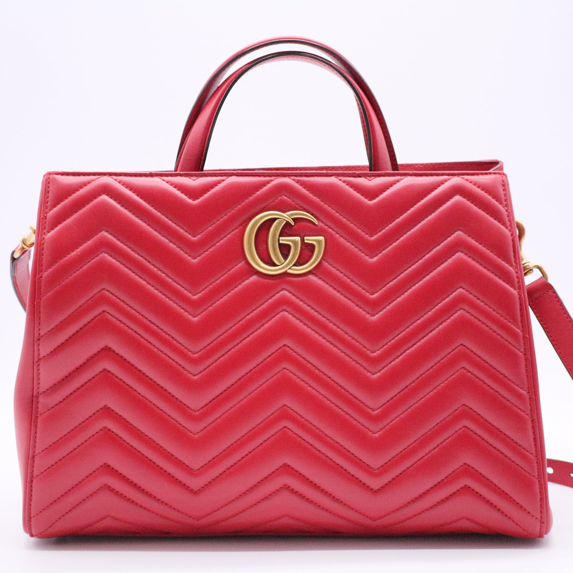 Calfskin Matelasse Medium GG Marmont Tote