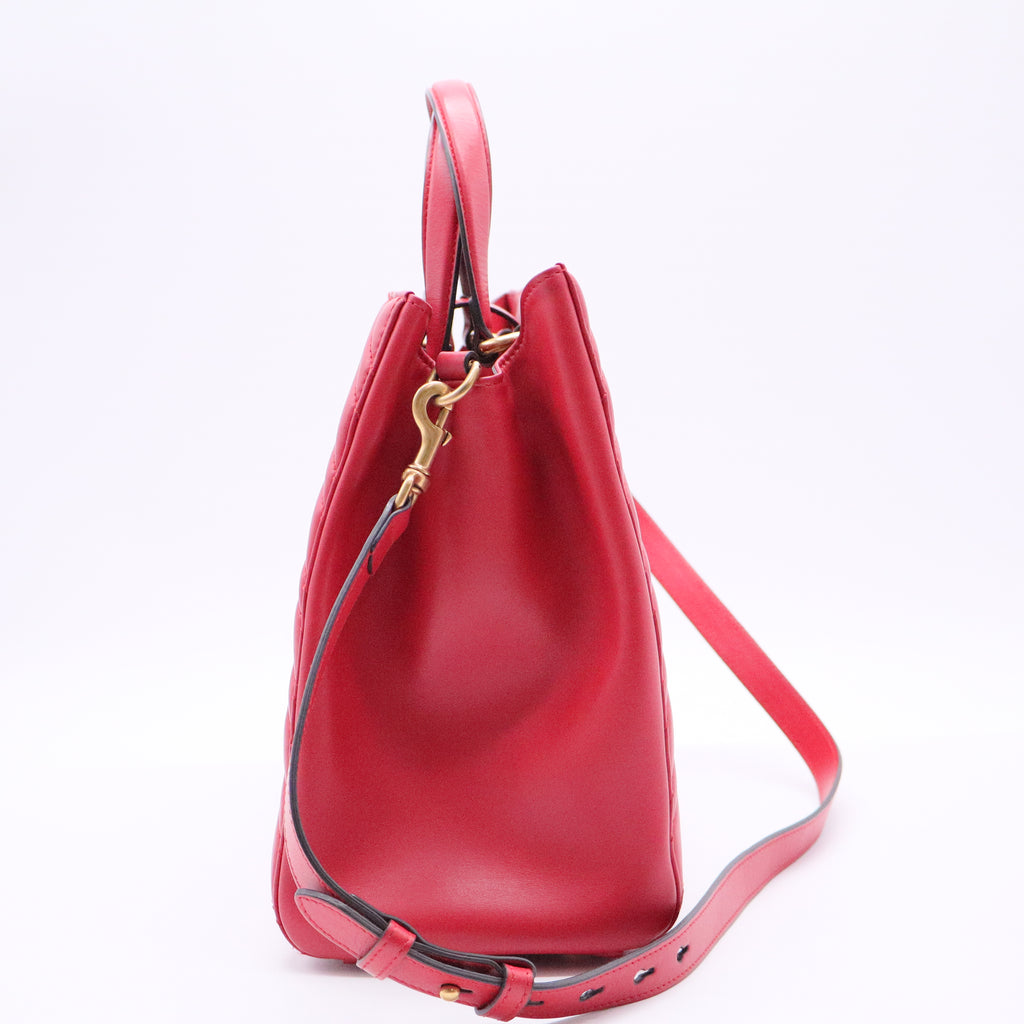 Calfskin Matelasse Medium GG Marmont Tote