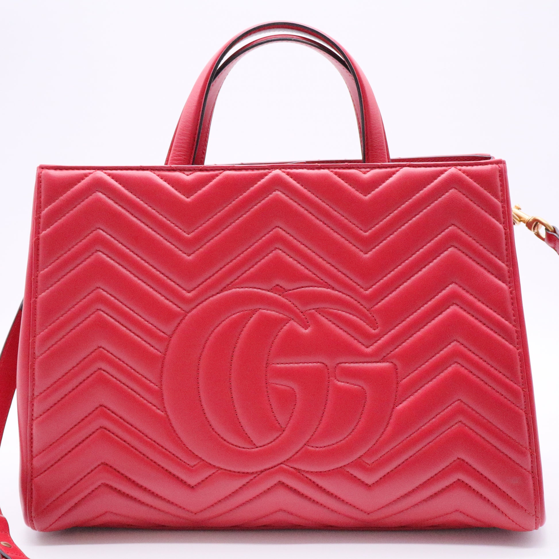 Calfskin Matelasse Medium GG Marmont Tote