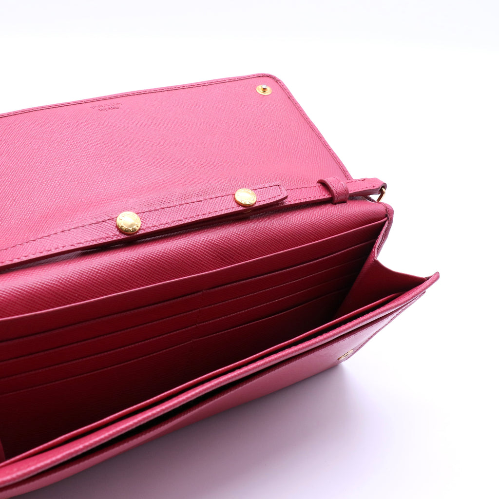 Chain Wallet Crossbody Saffiano Leather  W21284