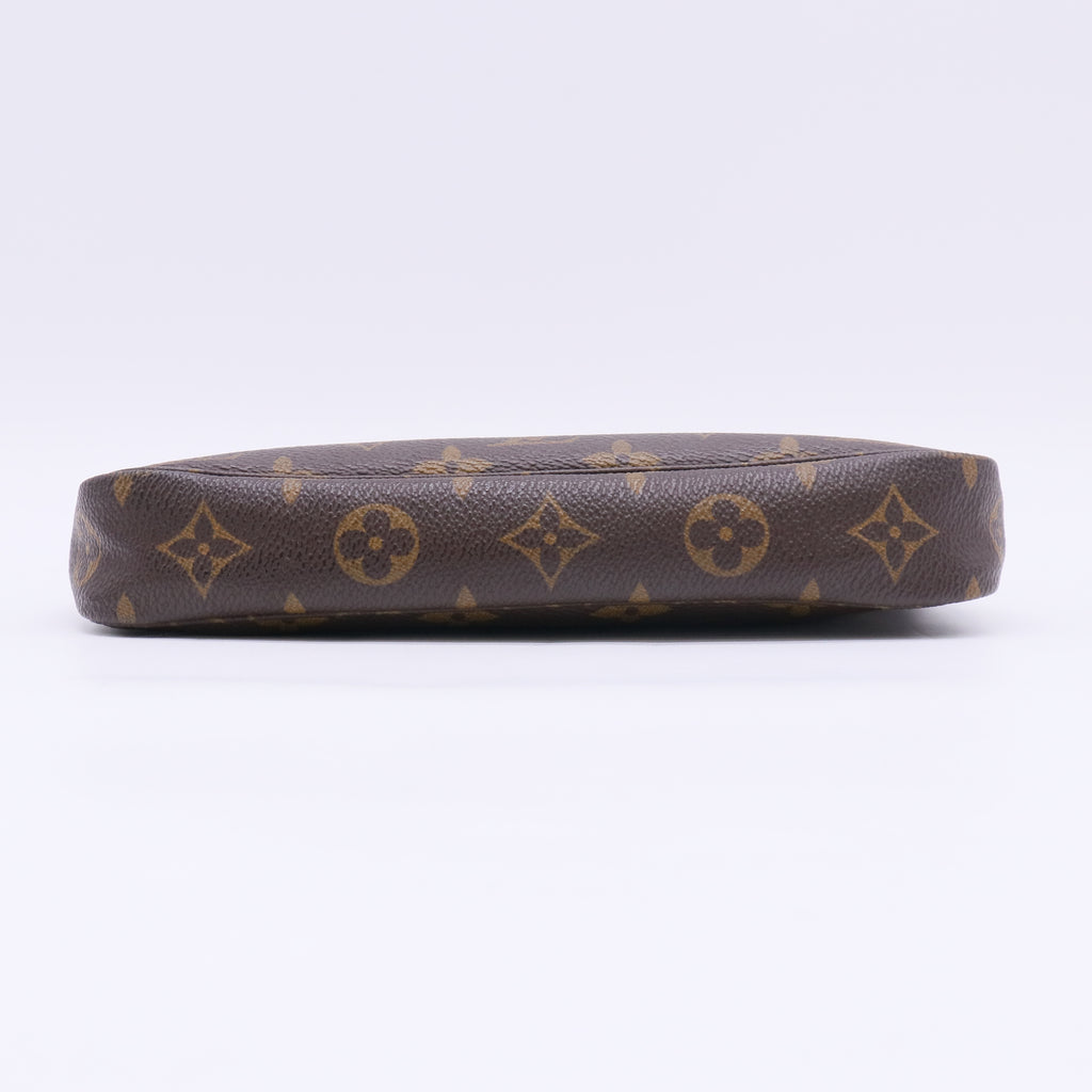 Louis Vuitton Pochette Accessoires B23897
