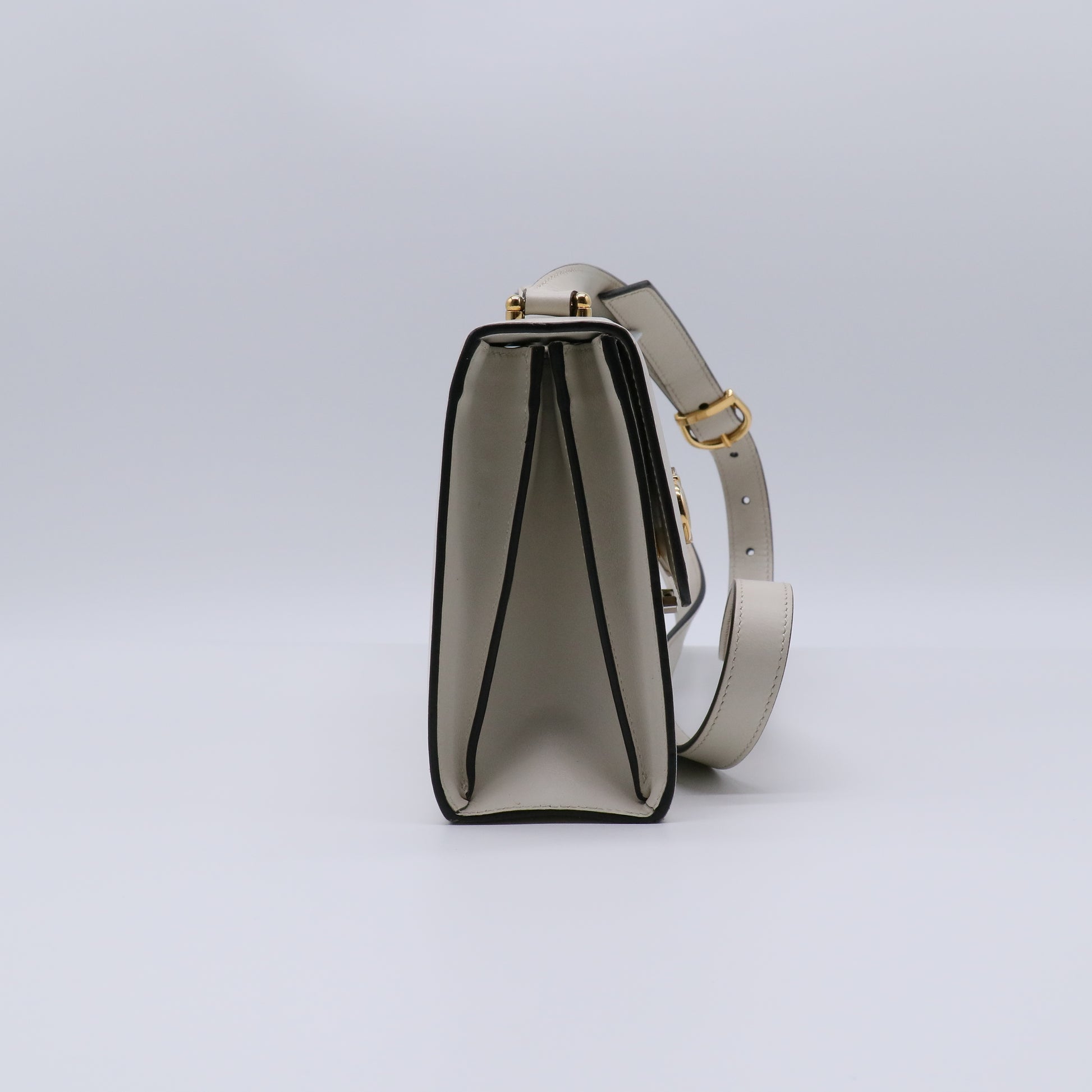 Gucci Zumi Small Flap Shoulder Bag B21682