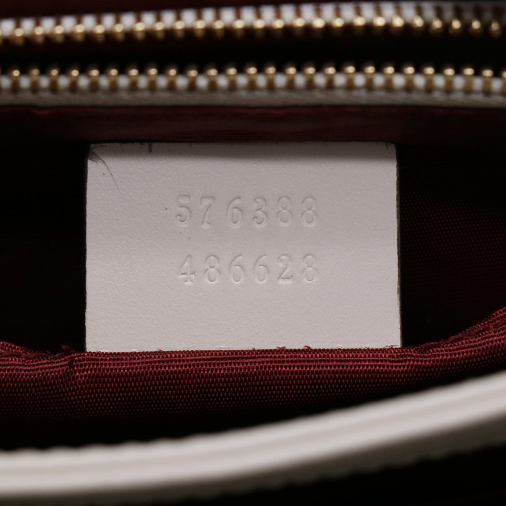 Gucci Zumi Small Flap Shoulder Bag B21682