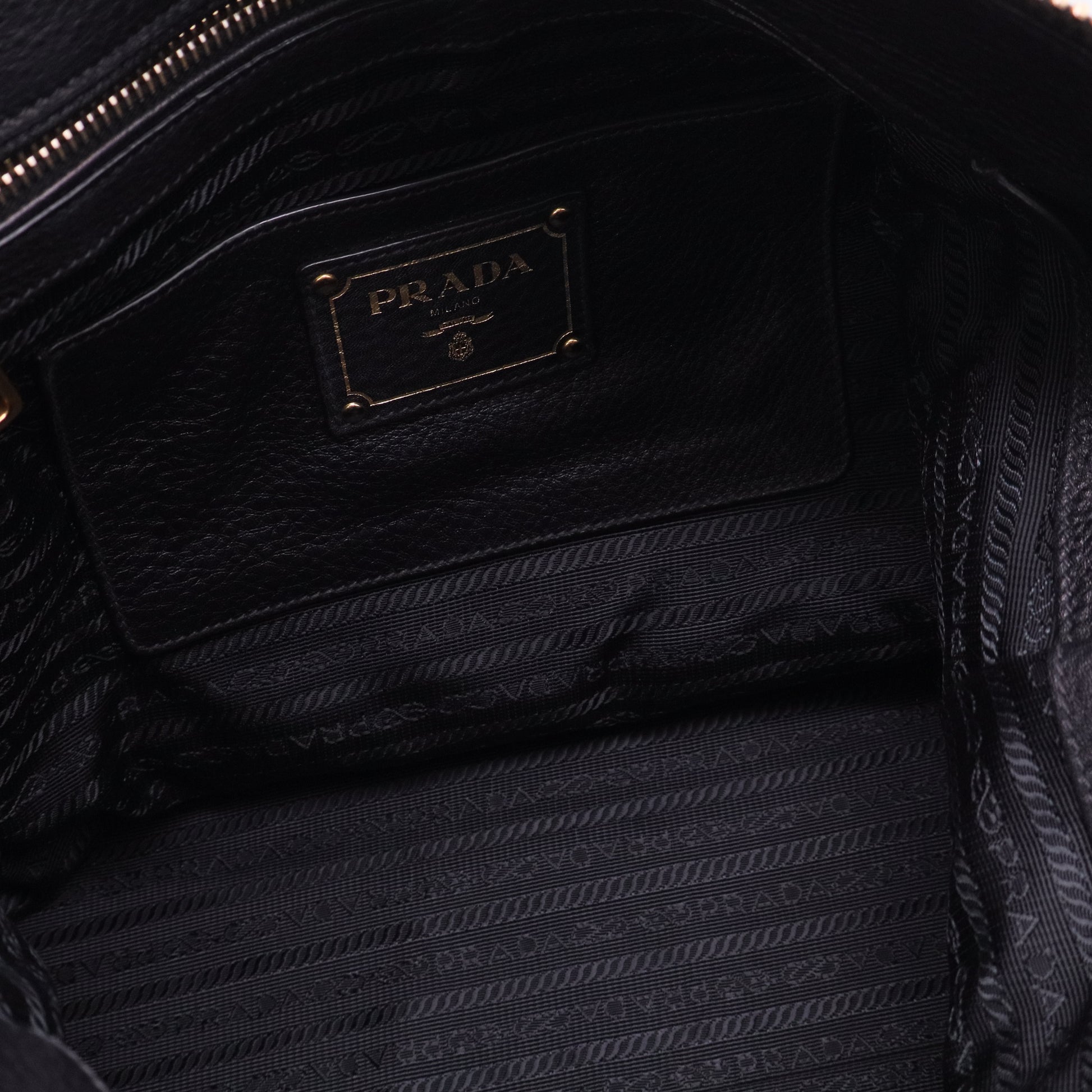 Prada Vitello Daino Zippy Shoulder Bag Nero twins