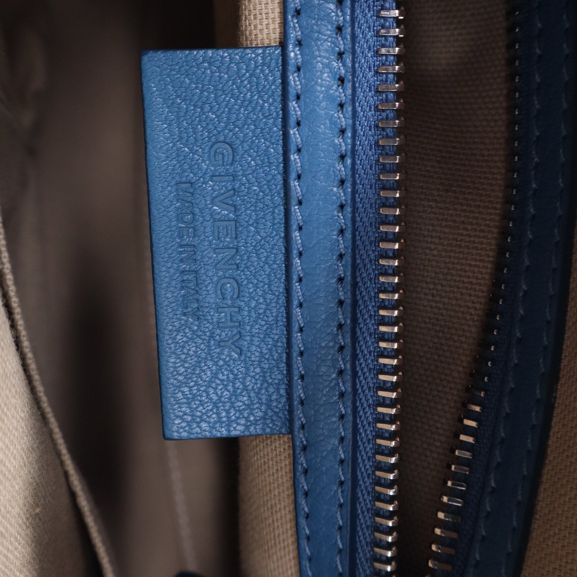 Antigona Bag Leather Small B20160