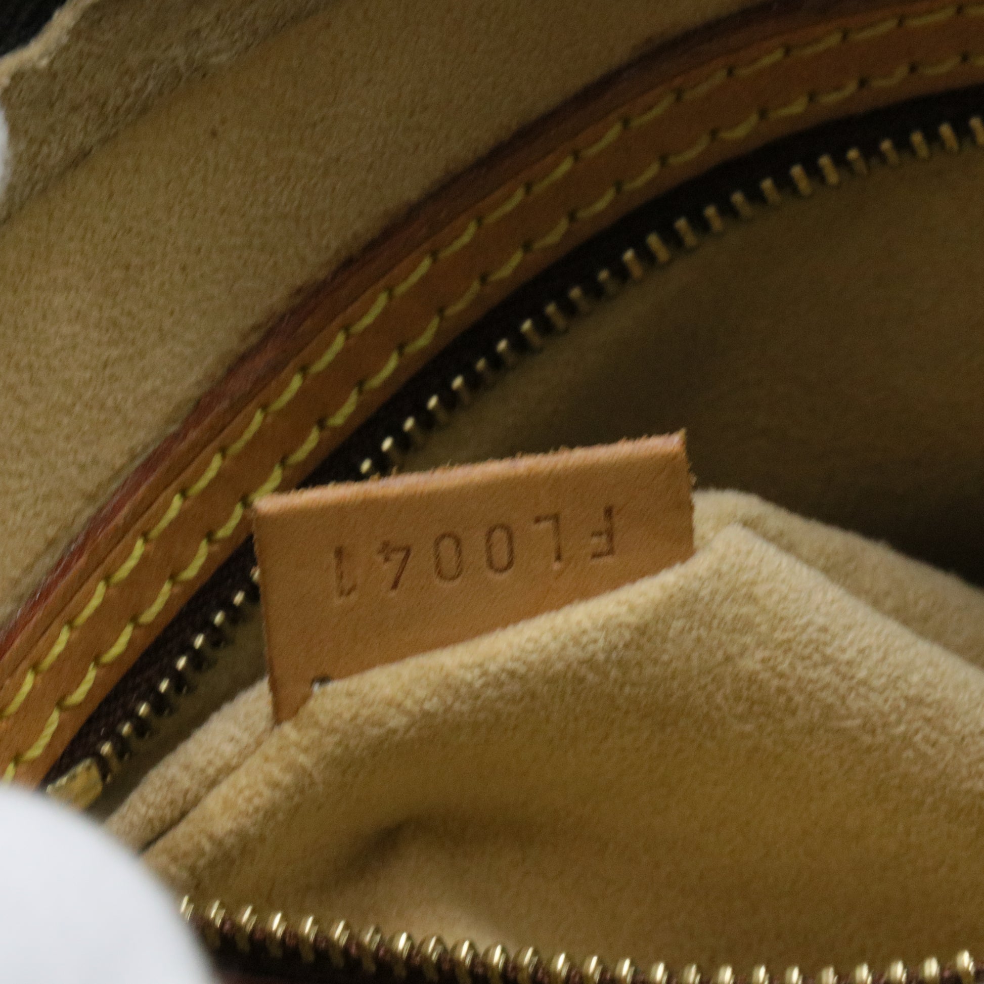 Looping Handbag Monogram Canvas MM