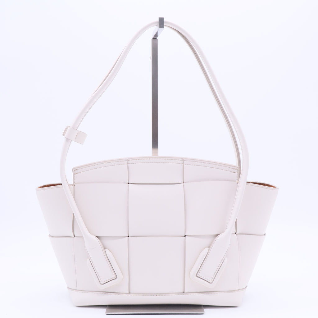 French Calfskin Maxi Intrecciato Small Arco Bianco B20099