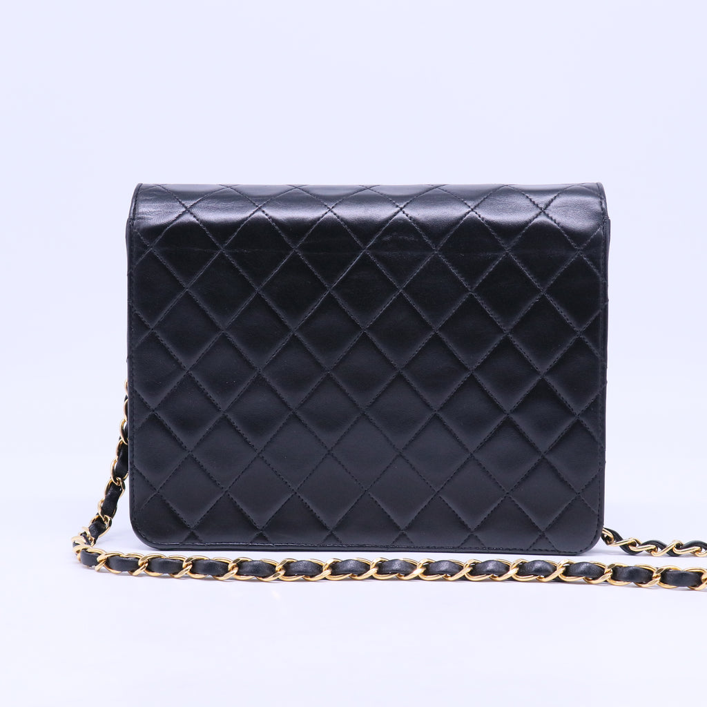 Leather Vintage Push Lock Straight Flap B20694