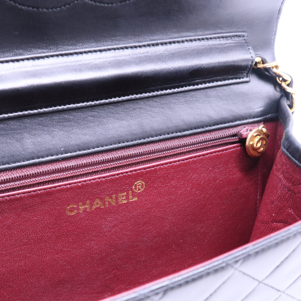 Leather Vintage Push Lock Straight Flap B20694