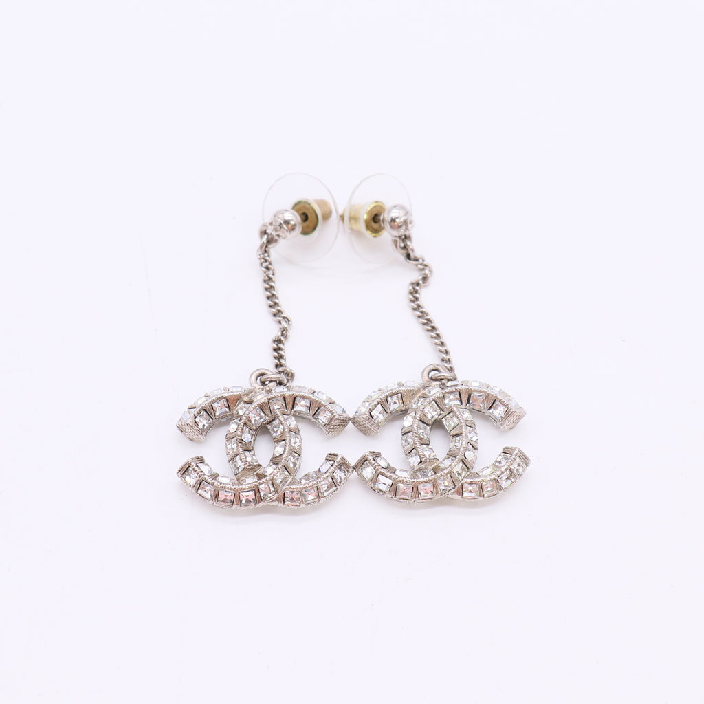 Chanel CC Drop Earrings W23017