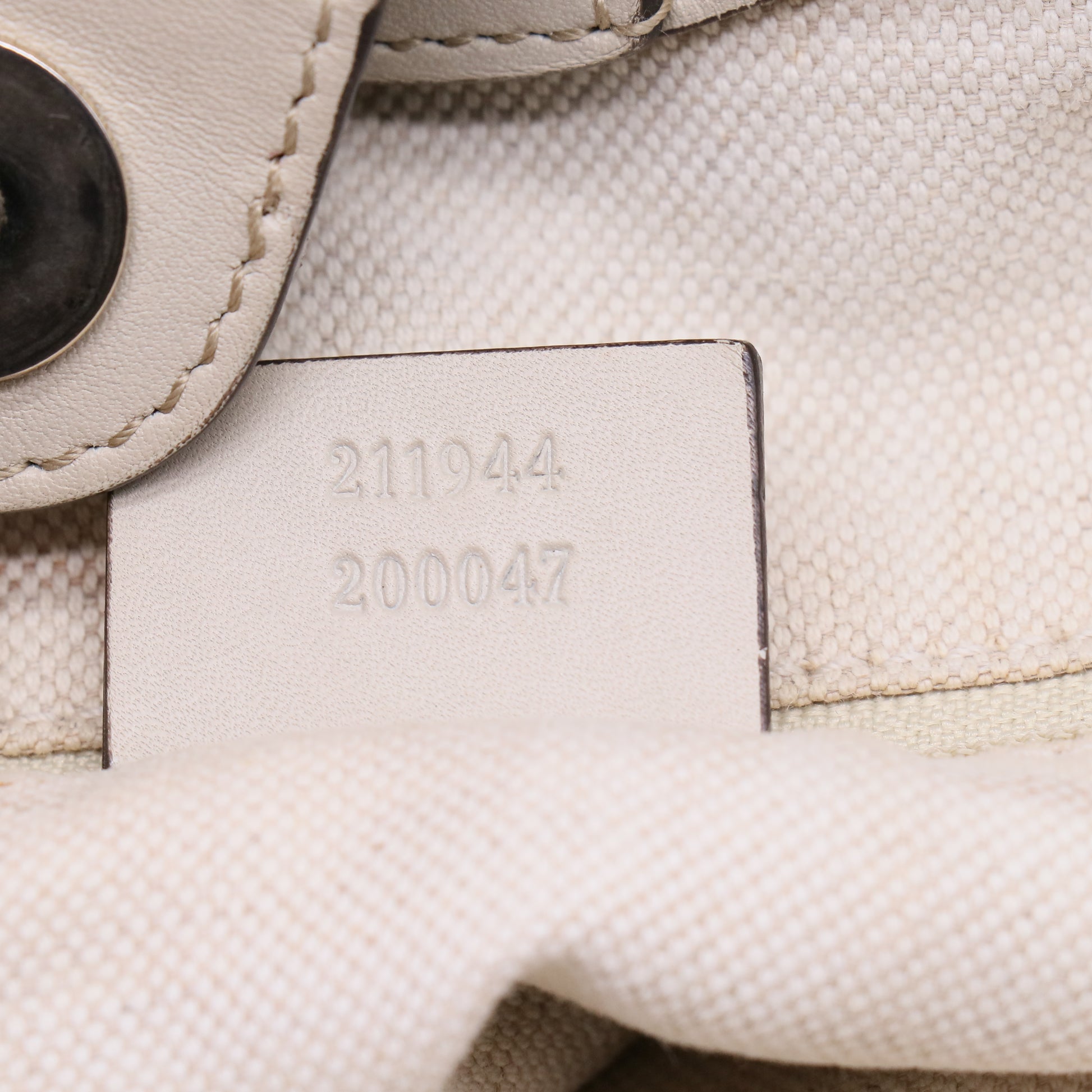 Gucci GG Canvas Sukey Tote Bag B21241