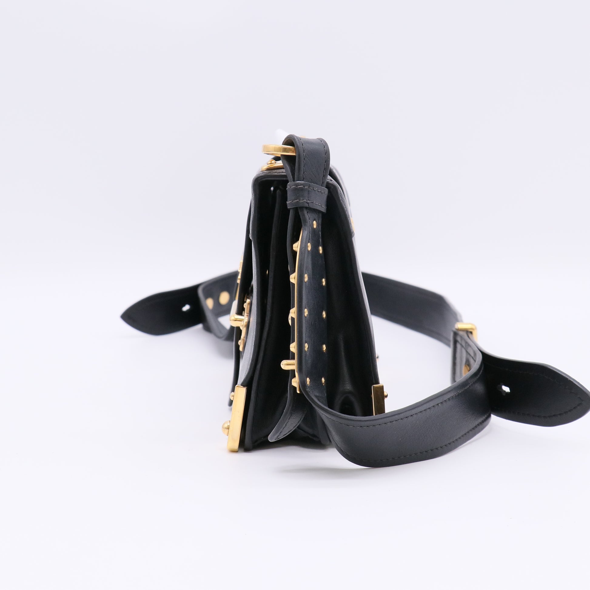 City Calf Saffiano Cahier Bag Black B22616